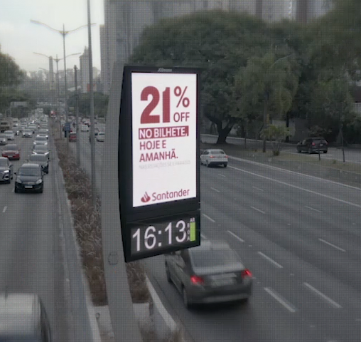 21% off highway billboard, São Paulo